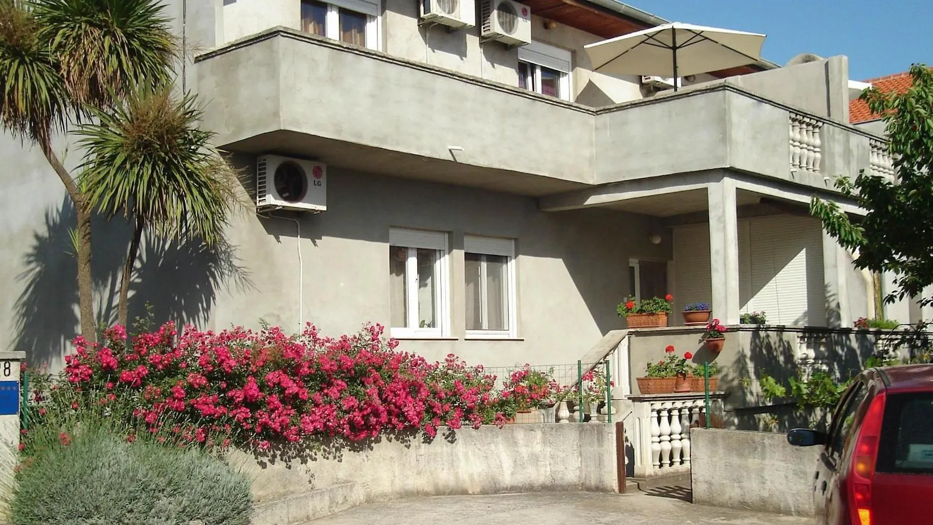 Funktionelles Apartment Mit Terrasse Zadar Croatia