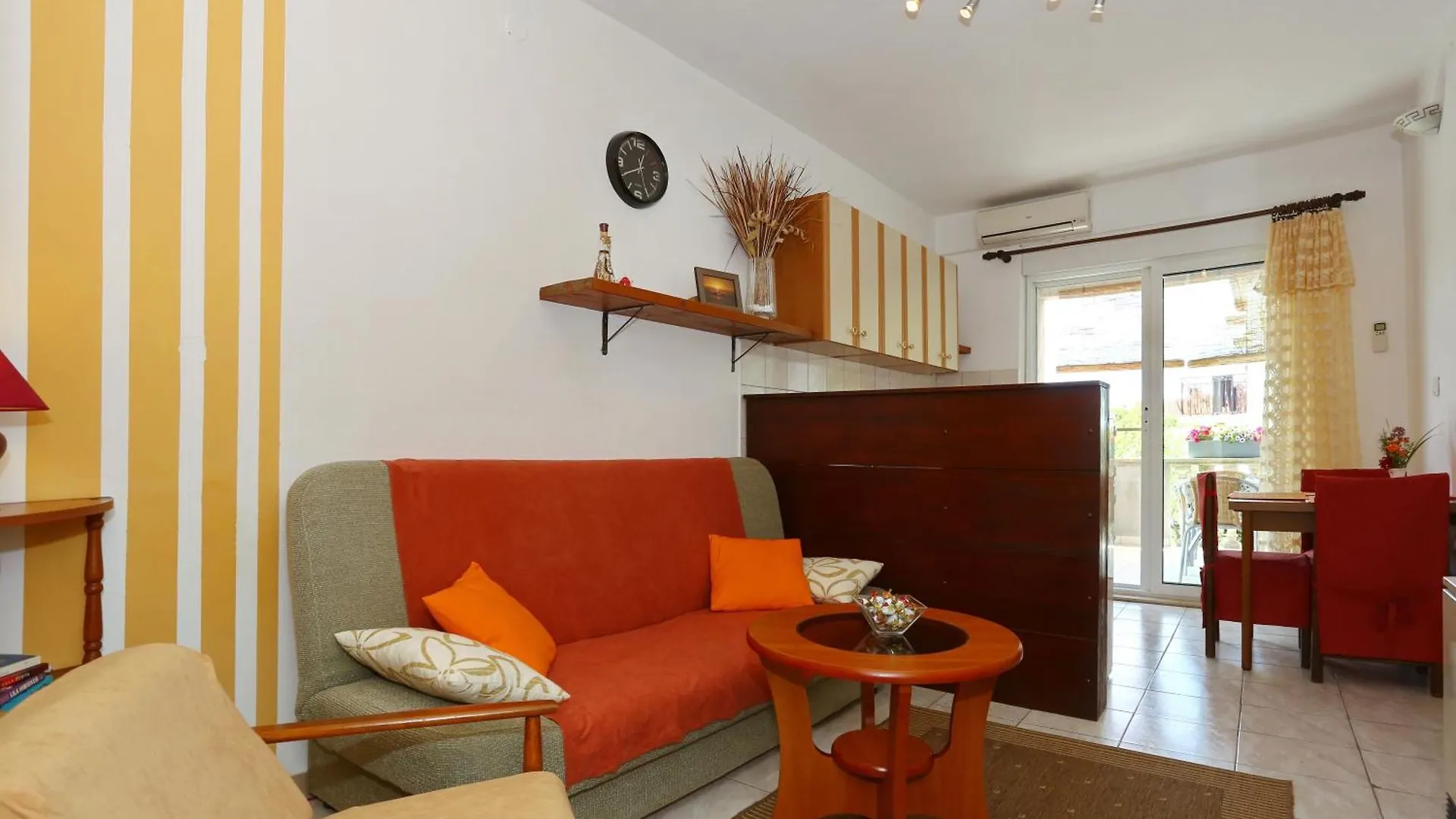 Funktionelles Apartment Mit Terrasse Zadar
